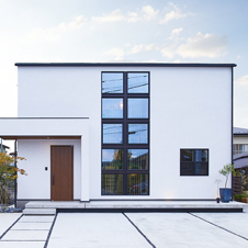 光と風をメイクする二階建て